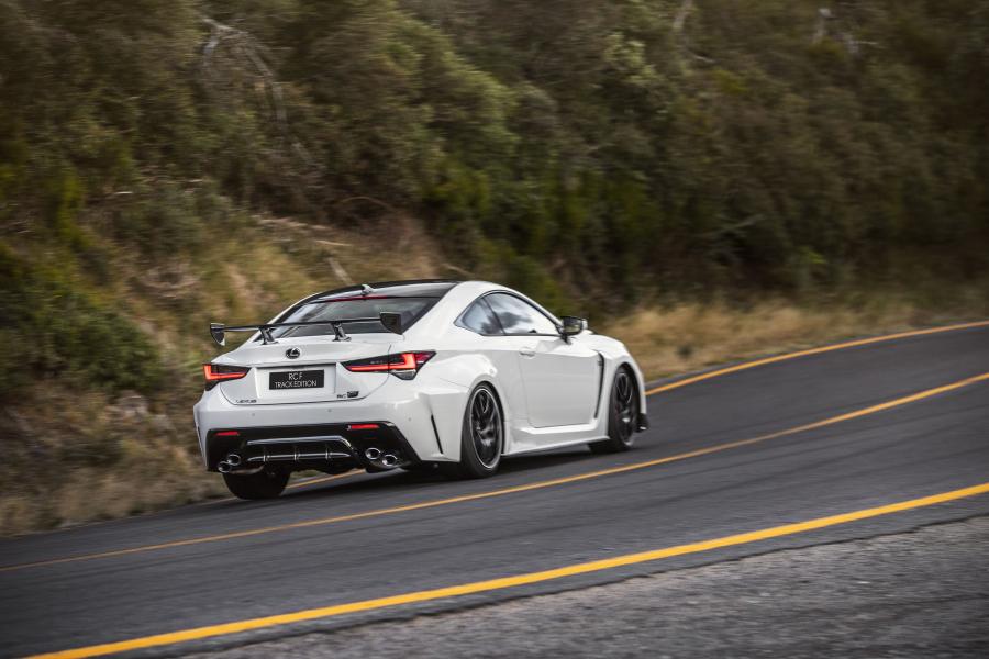  Lexus RC F Track Edition 2019 года  (AU) (фото 18 из 32)